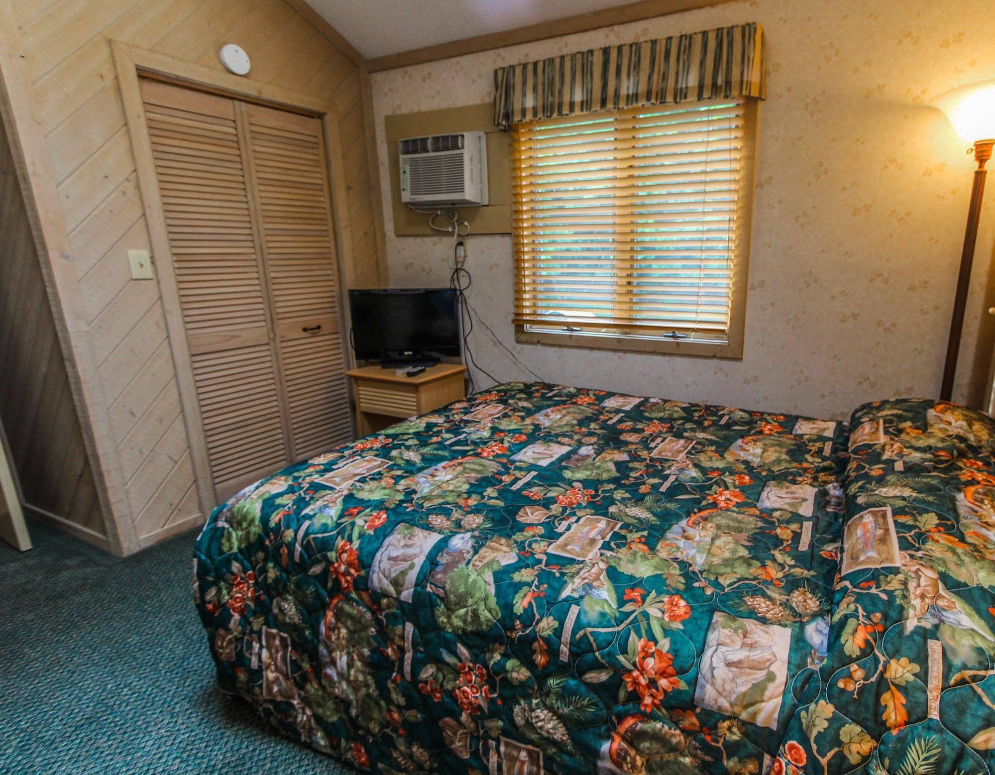 Hotel Smoketree